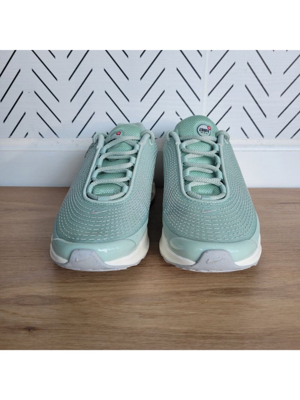 ✨Nike Air Max DN SE Seafoam Size 9 Women's Shoes Sneakers Mint Green HJ9636-001✨ - Picture 4 of 11